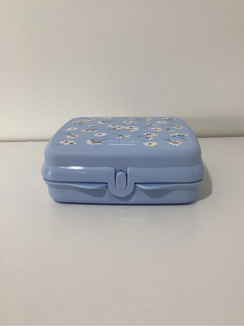 Vera Bradley + Tupperware Water Bottle & Sandwich Keeper~ Falling Daisies